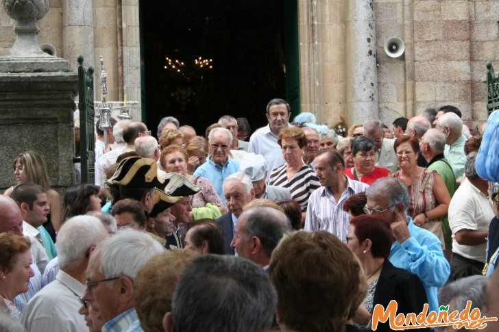 Os Remedios 2006
Saliendo de la iglesia.
