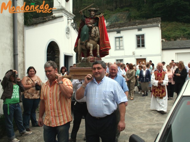 Día de Santiago 2006
Saliendo la procesión
