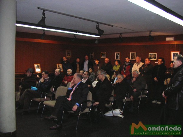 Presentación libro "A Partida Carlista Mindoniense"
Público asistente. Foto enviada por MCC.
