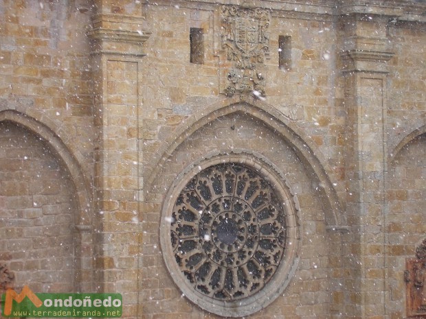 Catedral nevando.
Foto enviada por MCC.
