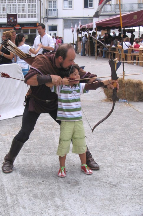 Mercado Medieval 2006
Aprendiendo tiro con arco
