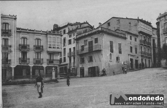 Consistorio
El antiguo consistorio donde actualmente está la biblioteca.
