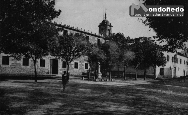 Hospital S. Pablo
Foto del Hospital de San Pablo junto a la cárcel.
