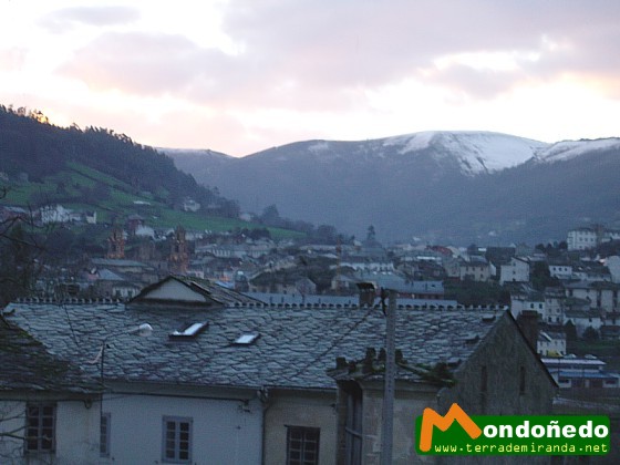 Montes nevados
Montañas nevadas en Mondoñedo.
