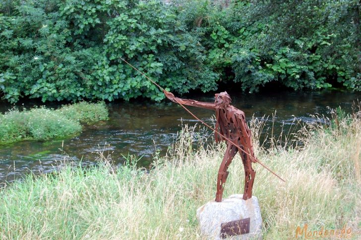 Masma
Monumento al pescador
