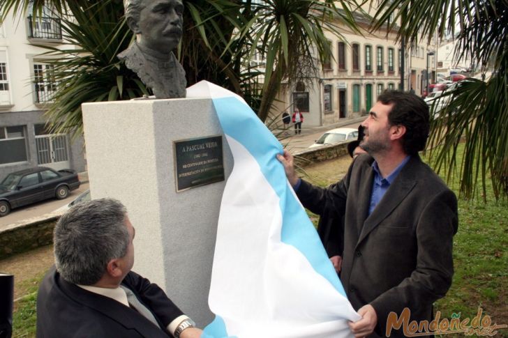 Centenario del Himno Gallego
Descubriendo el busto de Pascual Veiga
