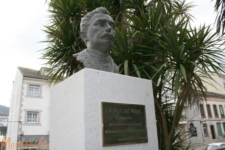 Centenario del Himno Gallego
Busto de Pascual Veiga
