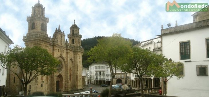 Praza da Catedral (panorámica)
Vista panorámica de la Praza da Catedral. Foto enviada por María de los Ángeles.
