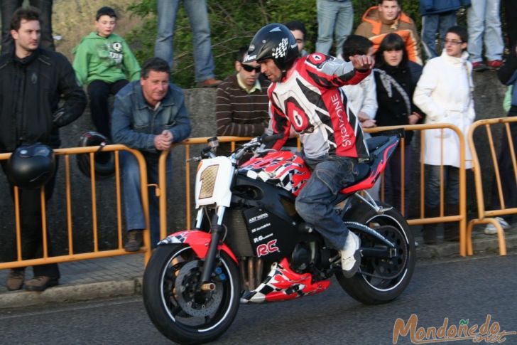 Concentración de motos
Acrobacias sobre ruedas
