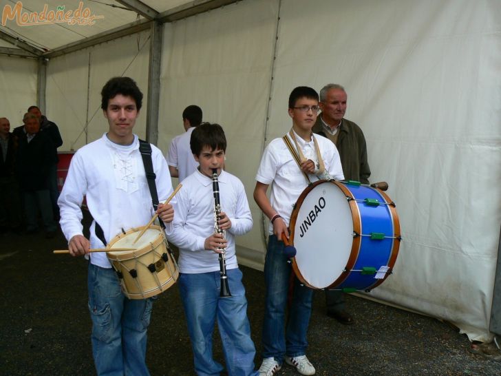 Fiestas del Coto da Recadieira
Actuación de "Aires do Padornelo"
