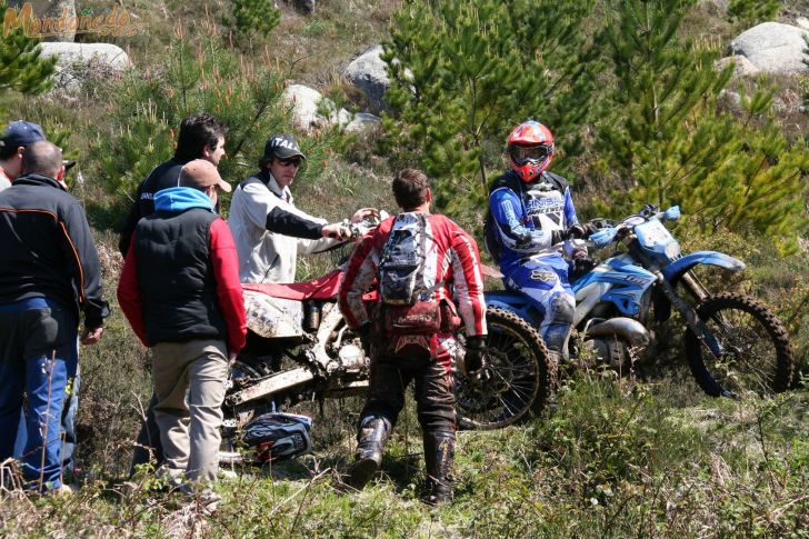 Enduro: I Raid de Mondoñedo
Ayudando a un piloto
