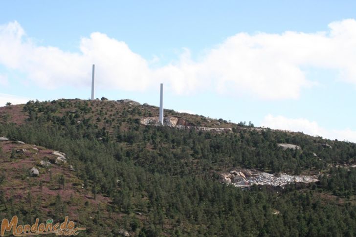 Parque eólico en la Toxiza
Destrucción del paisaje mindoniense
