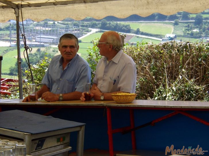 Fiestas en Valiño
Durante la sesión vermú
