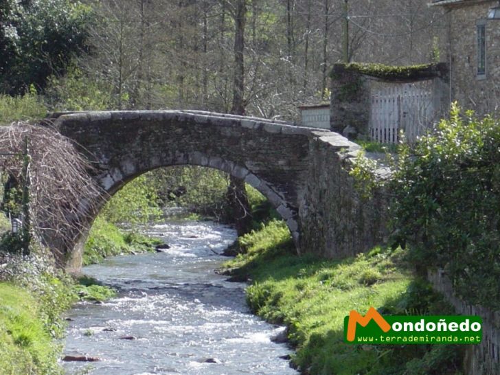 Ponte do Pasatempo
Puente del barrio de Os Muíños.
