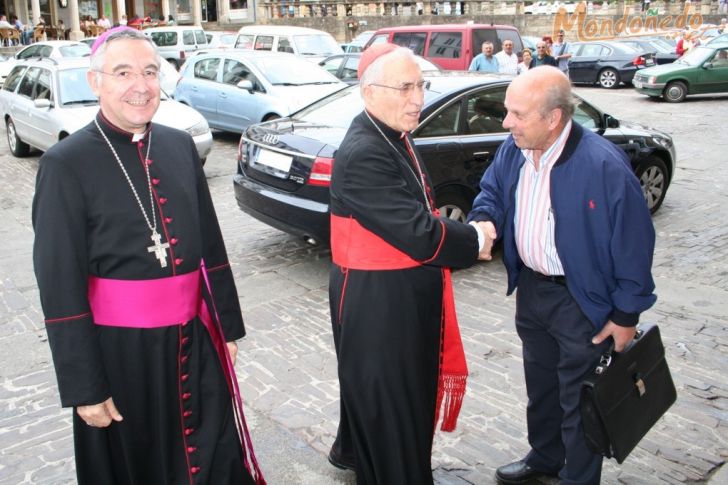 Funeral de Miguel Anxo Araúxo Iglesias
Llegada del Cardenal Antonio María Rouco Varela
