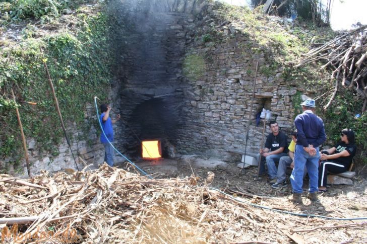 Hornos de cal de Masma
Trabajando en los hornos de cal
