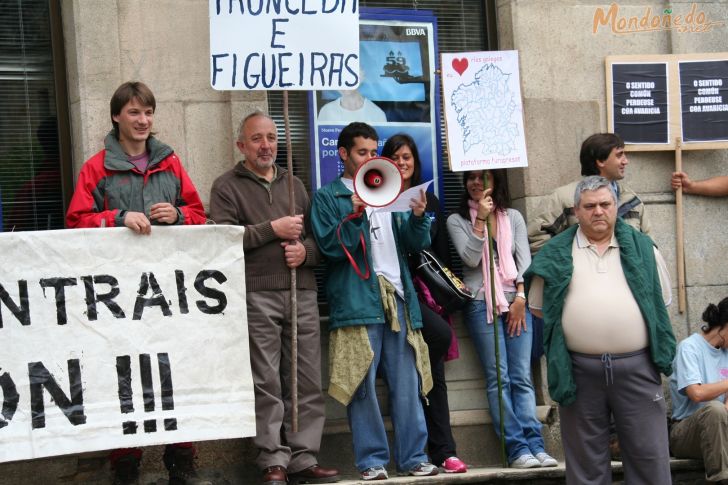 Os Furapresas
Manifestación en contra de las minicentrales
