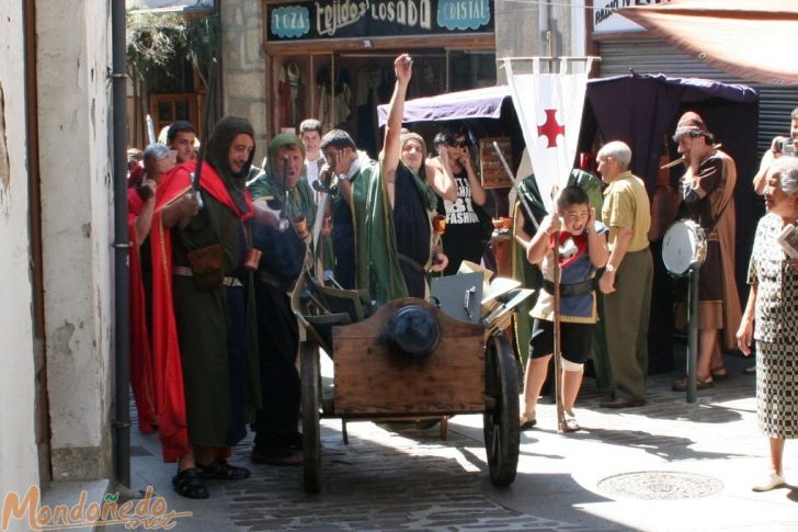 Mercado Medieval 2007
Disparando el cañón
