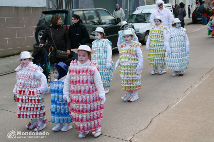 Desfile de disfraces
Bebe sano
