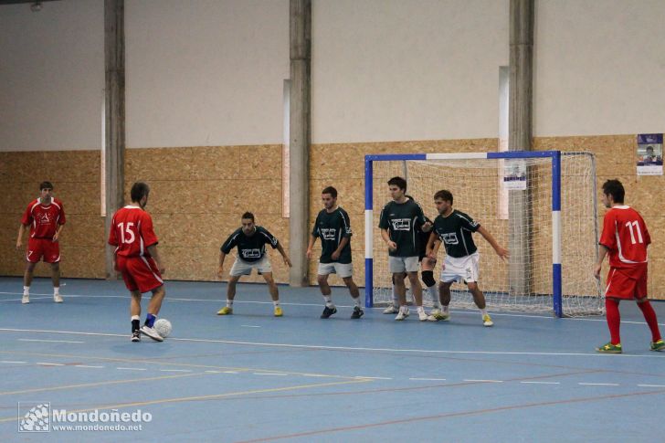 Torneo de fútbol-sala
Jugando la final
