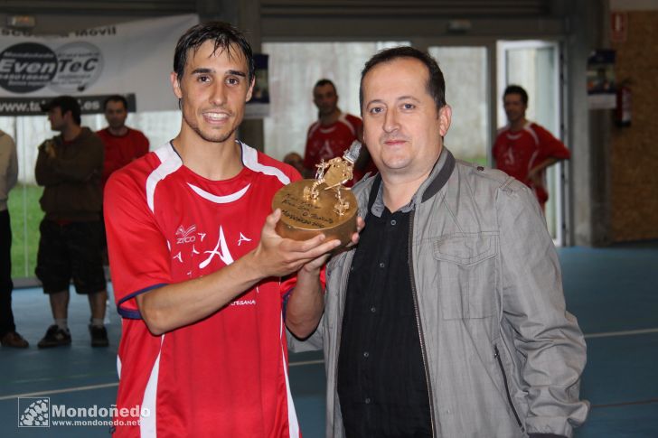 Torneo de fútbol-sala
Entrega de trofeos
