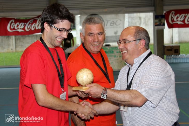 Torneo de fútbol-sala
Entrega de trofeos
