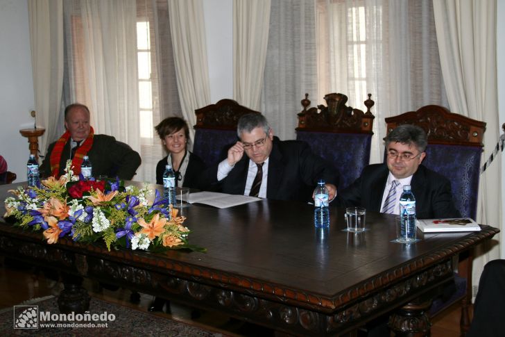 Homenaje a Álvaro Cunqueiro
Presentación de "León de Bretaña" de Ramón Loureiro
