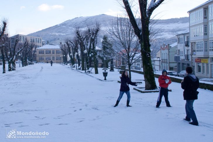 Nieve en Mondoñedo
Jugando en la Alameda
