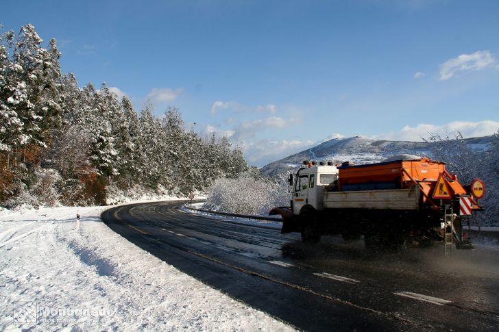 Nieve en Mondoñedo
Las quitanieves no pararon en todo el día
