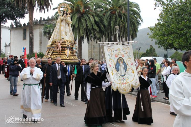 Os Remedios 2010
Saliendo en procesión
