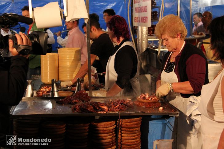 Os Remedios 2010
Preparando el pulpo
