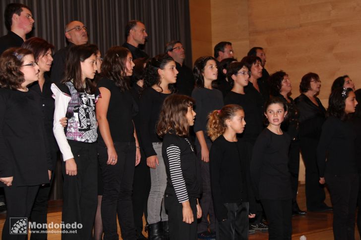 Pregón
Actuación del Coro Mestre Pacheco
