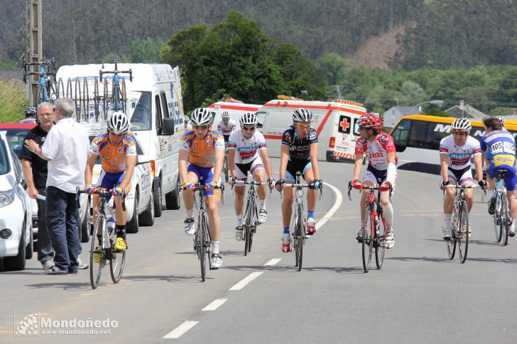 Volta Ciclista ás Comarcas
Calentando
