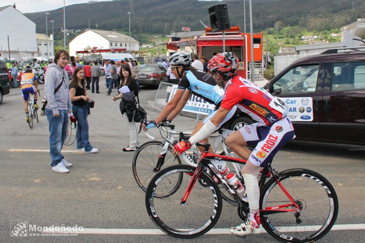 Volta Ciclista ás Comarcas
Calentando
