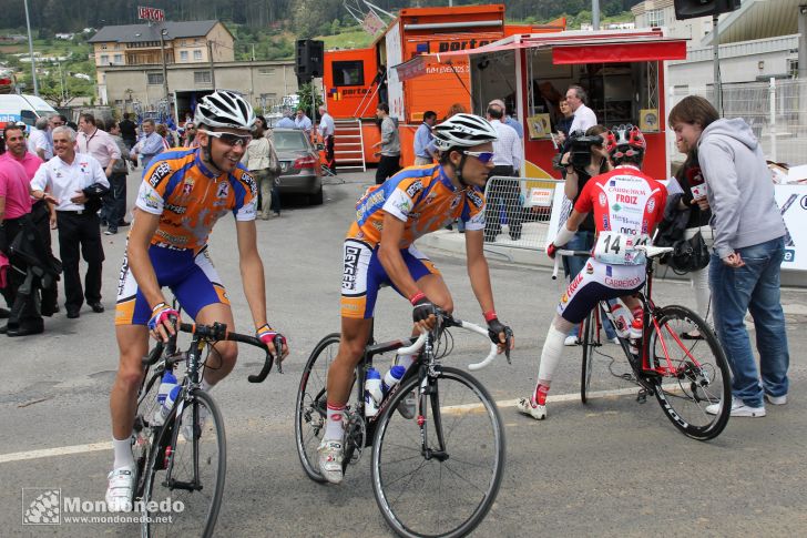 Volta Ciclista ás Comarcas
Antes de salir
