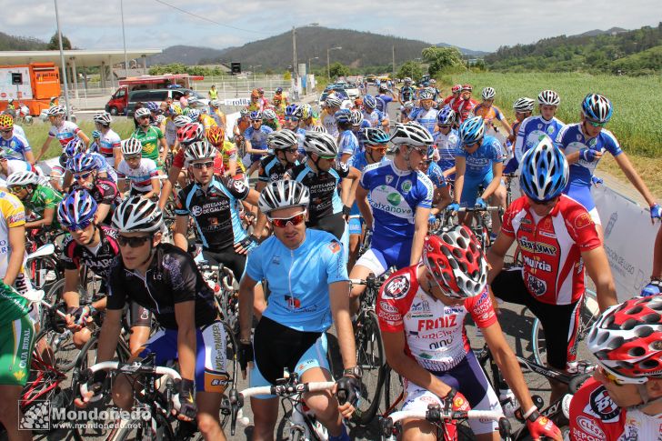 Volta Ciclista ás Comarcas
Línea de salida
