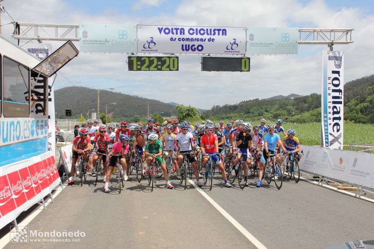 Volta Ciclista ás Comarcas
Salida
