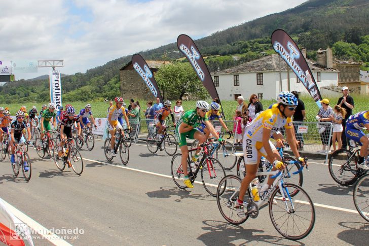 Volta Ciclista ás Comarcas
Un instante de la salida
