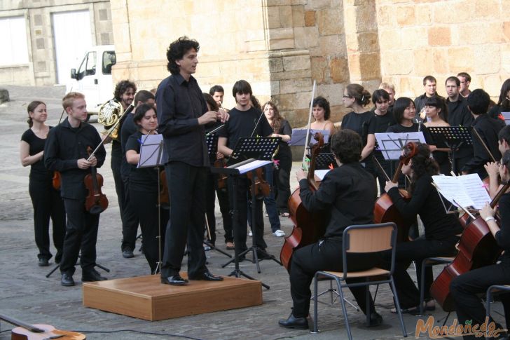 Clausura del II Curso de Musicoterapia
Orquesta de musicoterapia
