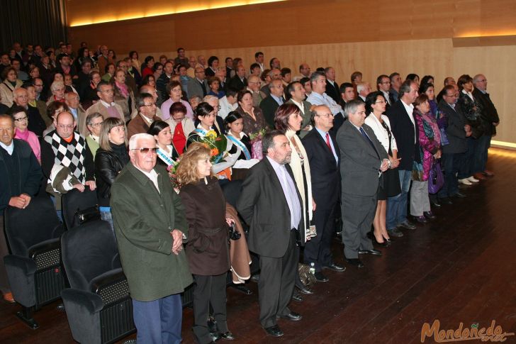 Pregón
Durante la interpretación del himno
