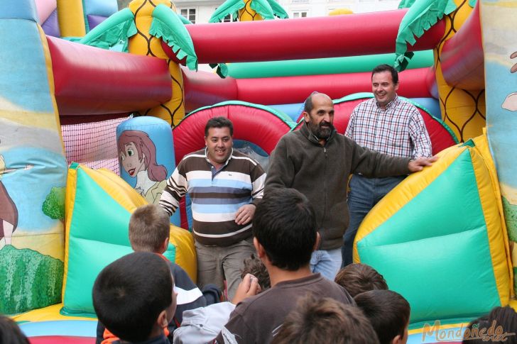 Fiesta infantil
Son como niños
