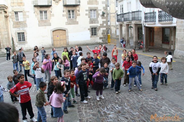 Fiesta infantil
Esperando que salga la espuma
