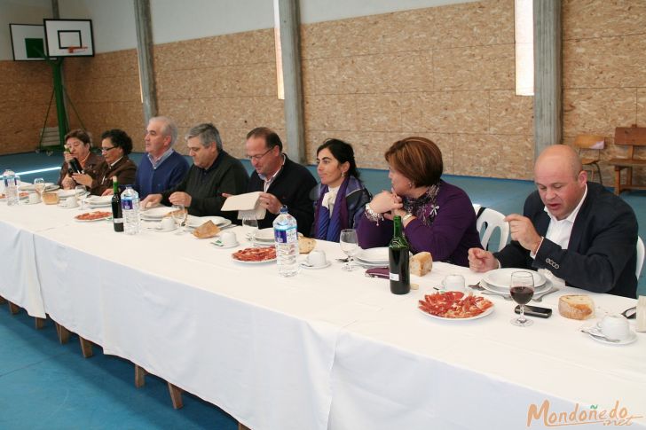 Comida Tercera Edad
Mesa presidencial
