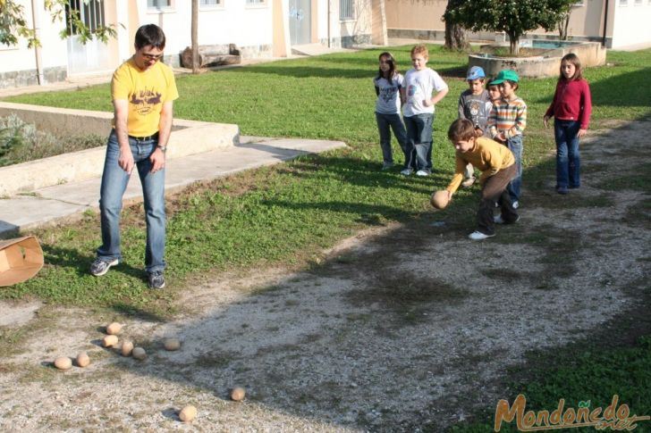 As San Lucas 2007
Jugando a los bolos
