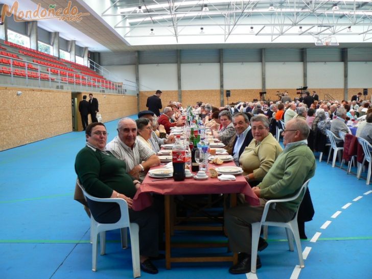 Comida tercera edad
Comida en el pabellón. Foto de mindonium.com
