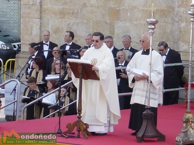 Ordenación del nuevo Obispo
Ordenación episcopal
