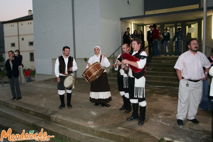 As San Lucas 2006
Grupo de gaitas "Os Reichos" animando el desfile.
