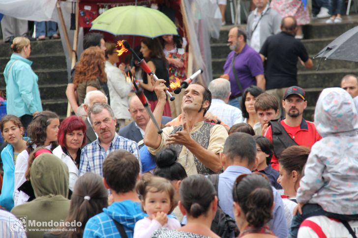 Domingo
Espectáculo de malabares
