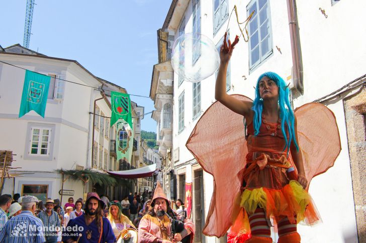 Sábado
Animación por las calles
