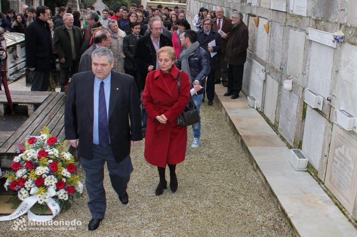 Homenaje a Álvaro Cunqueiro
En el cementerio
